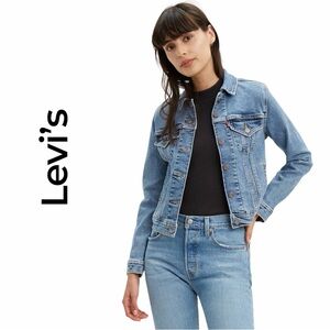 Levi’s Original Trucker Denim Jacket Women’s XS Light Wash Button Up